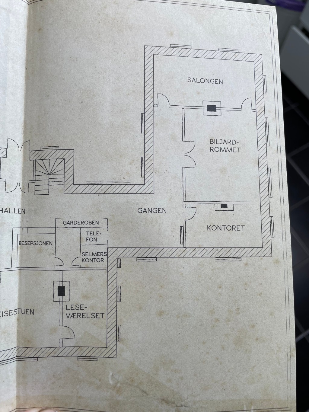 Kart, tegninger og&nbsp;skisser